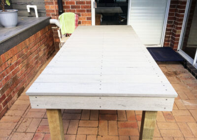 Baulkham Hills Modwwod deck ,screen and table (3)