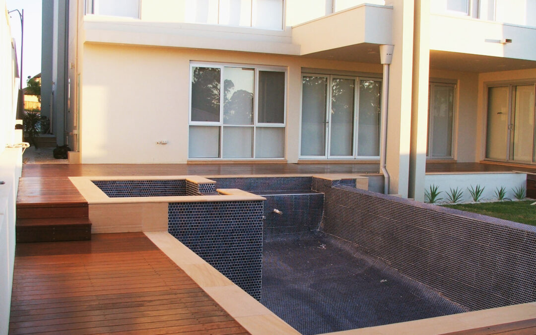 Bella Vista Pool Deck