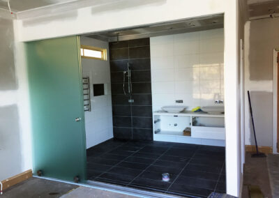 Cottage Point ensuite and main bedroom renovation (10)