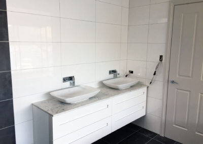 Cottage Point ensuite and main bedroom renovation (13)